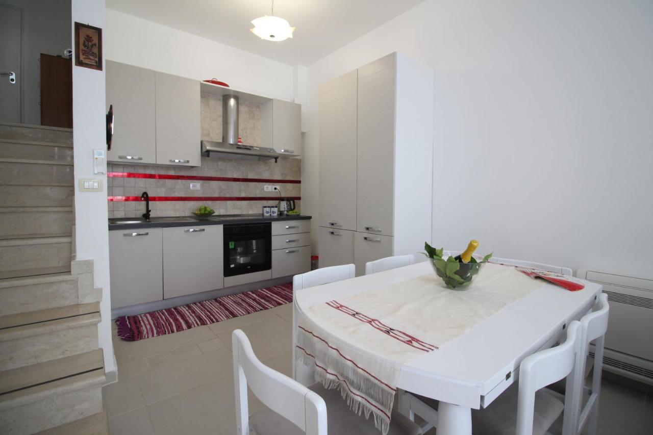 The Bay Apartments Sarande Exterior photo